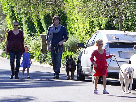 Jennifer Garner, Ben Affleck Walk Dogs on New Year's Day