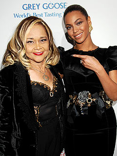 Beyoncé: Death of 'Queen' Etta James Is a 'Huge Loss' | Beyonce Knowles, Etta James