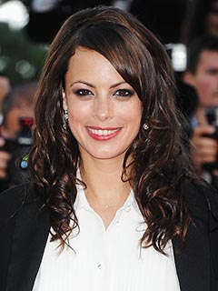 Bérénice Bejo Celebrates Oscar Nomination with Wine and Apple Juice | Berenice Bejo