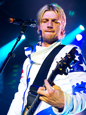 Nick Carter's Sister Leslie Died; He Dedicates Song to Her in N.Y.C.