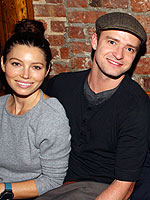 Jessica Biel: Showing Off Justin Timberlake's Engagement Ring? | Jessica Biel, Justin Timberlake