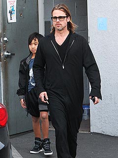 Brad Pitt & Maddox Go Guitar Shopping in Hollywood | Brad Pitt, Maddox