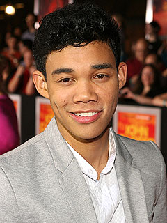 Tweet Your Questions for DWTS's Roshon Fegan