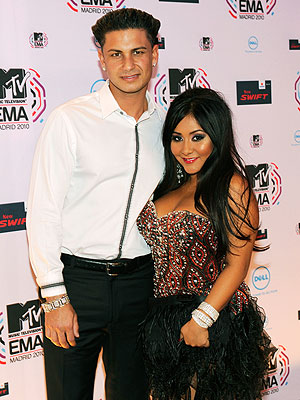 Snooki Baby Pictures on Snooki Pregnant  Pauly D Deejaying Baby Shower   People Com