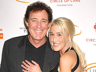 barry williams daughter brady bunch