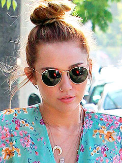 PHOTO: Miley Cyrus Has a New Nose Ring | Miley Cyrus