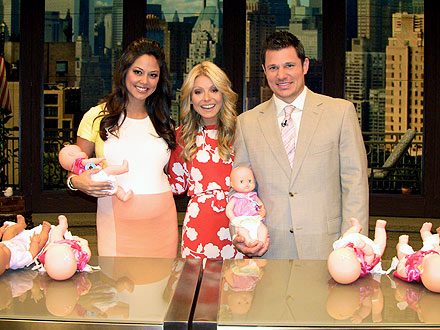 Nick Lachey Is Having Vanessa's Pregnancy Symptoms