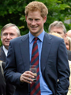 PHOTO: Prince Harry Accepts Humanitarian Award in D.C.