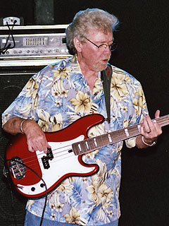 Duck Dunn, Bassist in Booker T. and the MGs, Dies