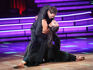 William Levy Surprised by His Dancing Success | Cheryl Burke, William Levy