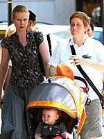 Newlyweds Cynthia Nixon & Christine Marinoni Take a Family Stroll | Cynthia Nixon