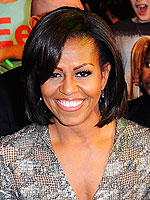 Michelle Obama & First Daughters Dance at Beyoncé Concert