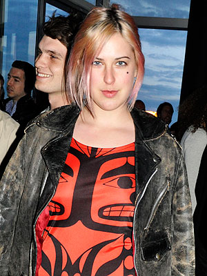 Scout Willis Arrested; Drinking Beer in New York City in Public