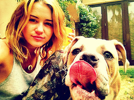 Good Morning! Miley Cyrus & Ziggy Say Hello