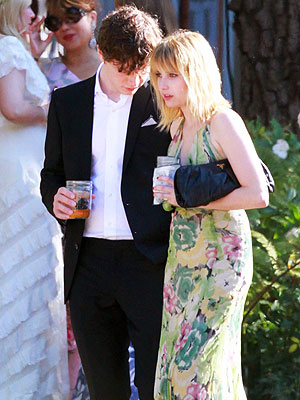 Emma Roberts couple