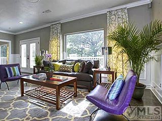 Kelly Clarkson's Texas Home Is for Sale| Celeb Real Estate, Kelly Clarkson