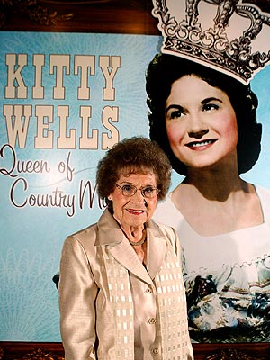 Kitty Wells Dies; Country Legend Dead at 92