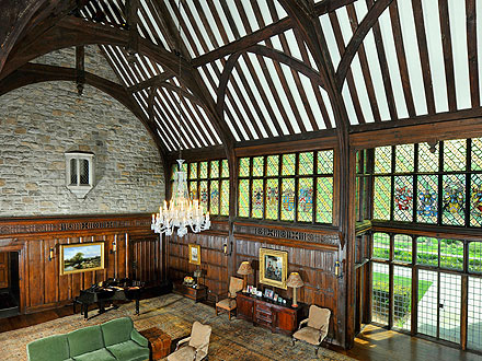 Mel Gibson's Former Connecticut Estate Goes on Sale for $33 Million| Celeb Real Estate, Mel Gibson