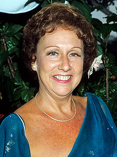 All In the Family Star Jean Stapleton Dies at 90 | Jean Stapleton
