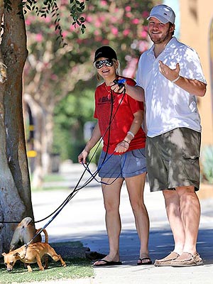 Anna Faris Baby Jack Born; See the Actress Step Out After Pregnancy