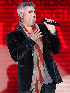 Taylor Hicks: Not Easy Opening for Clint & Mitt