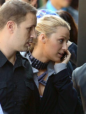 Blake Lively Returns to Work on Set of Gossip Girl