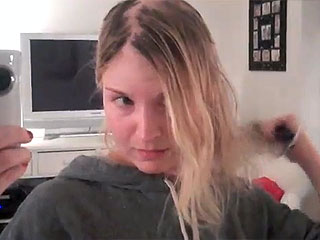 Diem Brown Films Her Hair Loss After Cancer Treatment | Diem Brown