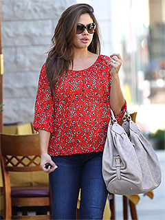 Vanessa Lachey Shows Off Post-Baby Body in Skinny Jeans | Vanessa Minnillo