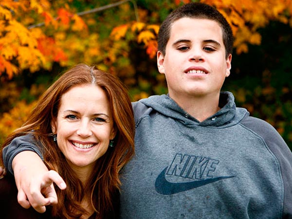 Kelly Preston Opens Up About Her Late Son, Jett Travolta | Kelly Preston