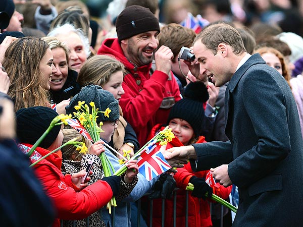 Prince William Receives Onesie from Royal Fan| The British Royals, Kate Middleton, Prince William