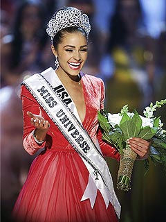 Miss Universe Reveals Her Junk Food Cravings – and Her Celebrity Crush!