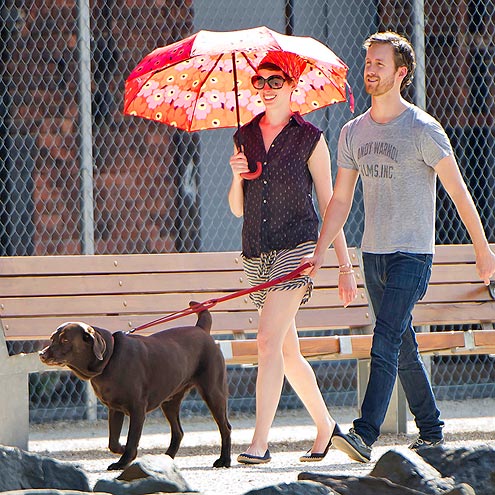 HOT DOG photo | Adam Shulman, Anne Hathaway