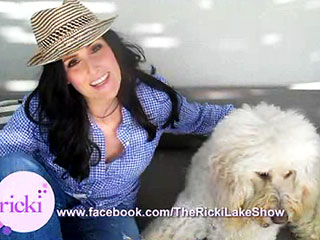 Meet Ricki Lake's 'Daughter,' Goldendoodle Jeffie | Ricki Lake