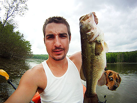 Begging for Bass! Photo of Fish-Loving Dog Goes Viral| Dogs, Funny Pets