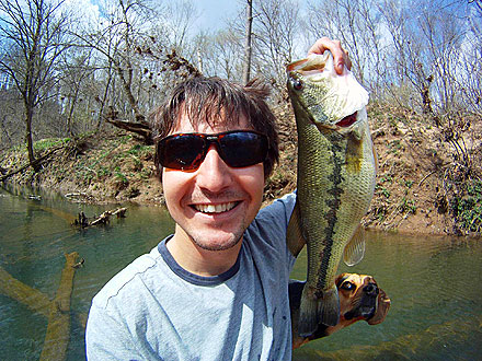 Begging for Bass! Photo of Fish-Loving Dog Goes Viral| Dogs, Funny Pets