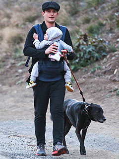 Orlando Bloom Goes Hiking with His Boys | Orlando Bloom