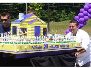 First Look: Cake Boss Celebrates Petfinder Milestone