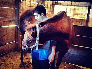 Yee-haw! Kevin McHale Learns to Ride a Horse