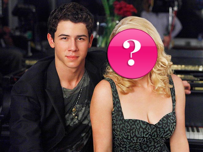 Nick Jonas is reportedly making sweet music with this golden-voiced star: