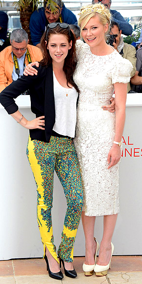 KRISTEN STEWART & KIRSTEN DUNST photo | Kirsten Dunst, Kristen Stewart