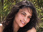 Paula Patton Takes No Makeup in Stride