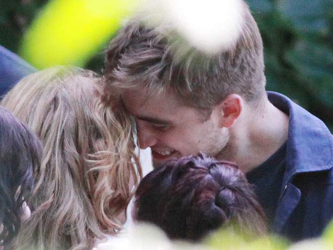2. PLAYING IT COOL photo | Kristen Stewart, Robert Pattinson