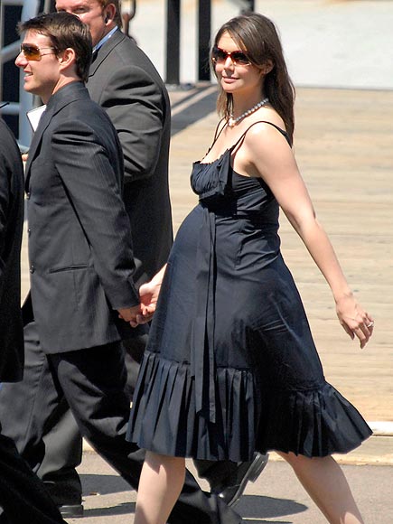 BUMP, THERE IT IS! photo | Katie Holmes, Tom Cruise