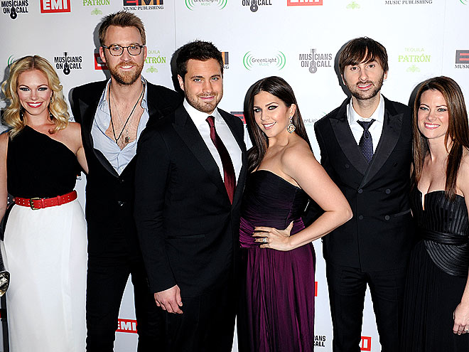 THREE'S COMPANY photo | Charles Kelley, Dave Haywood, Hillary Scott, Lady Antebellum