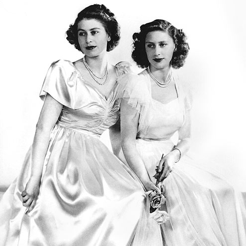 PRINCESS DEBUTANTES
photo | Queen Elizabeth II