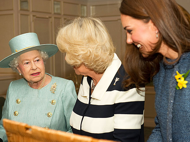 IN-LAW IN-JOKE photo | Kate Middleton, Queen Elizabeth II