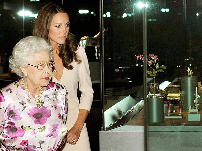 DREAM TEAM photo | Kate Middleton, Queen Elizabeth II