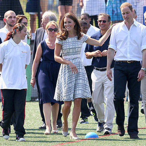 HANDS-ON photo | Kate Middleton, Prince William