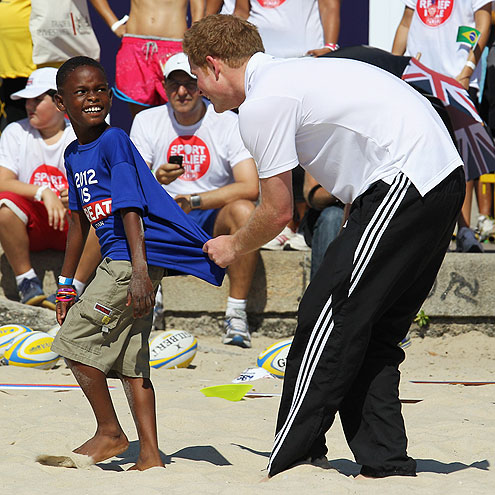 TUG-OF-WAR
photo | Prince Harry