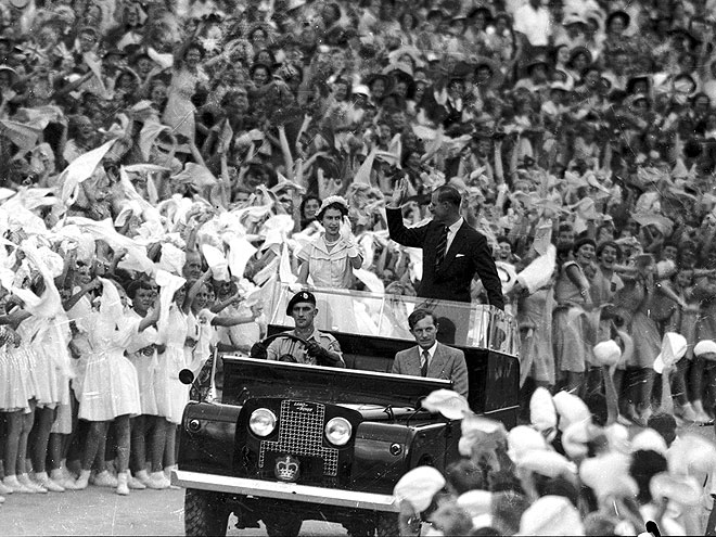 WORLD TOUR photo | Prince Philip, Queen Elizabeth II